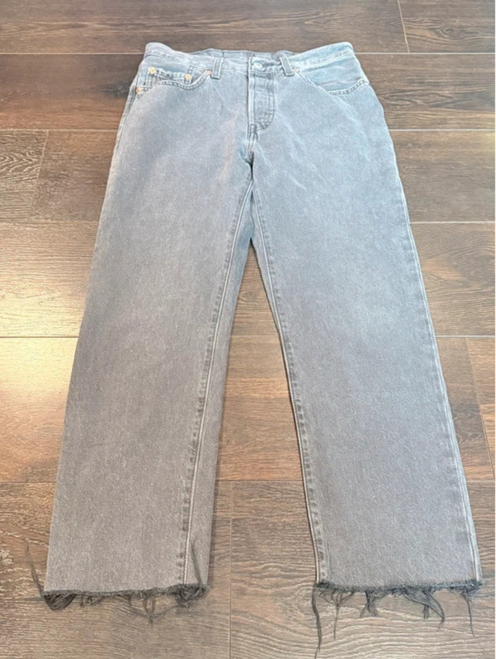 Levi’s 501 Women’s Jeans W27 24” Inseam Raw Hem 1469